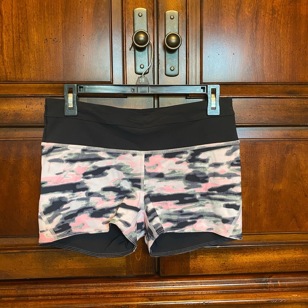 Lululemon reversible shorts